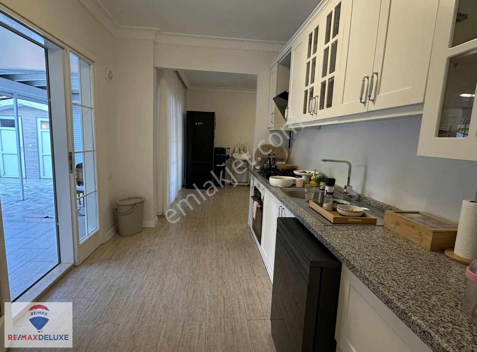 Sapanca'da Site İçinde Satılık Havuzlu Müstakil 5+1 Lüks Villa - Görsel 30