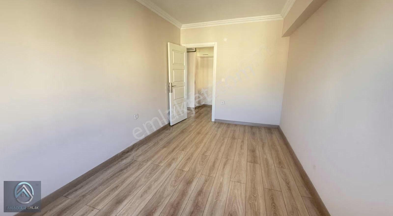 2+1 Çanakkale Barbsros Mavi Evler Sitesinde Geniş Kiralık Daire - Görsel 2