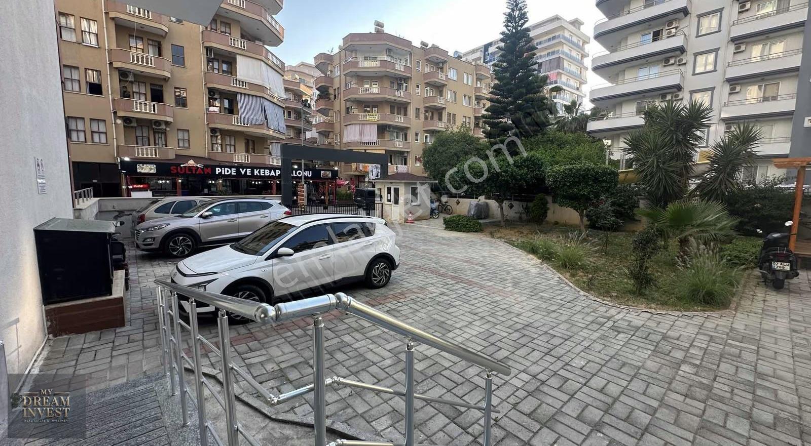 Alanya Mahmutlarda Eşyasız Kiralık Daire - Görsel 3