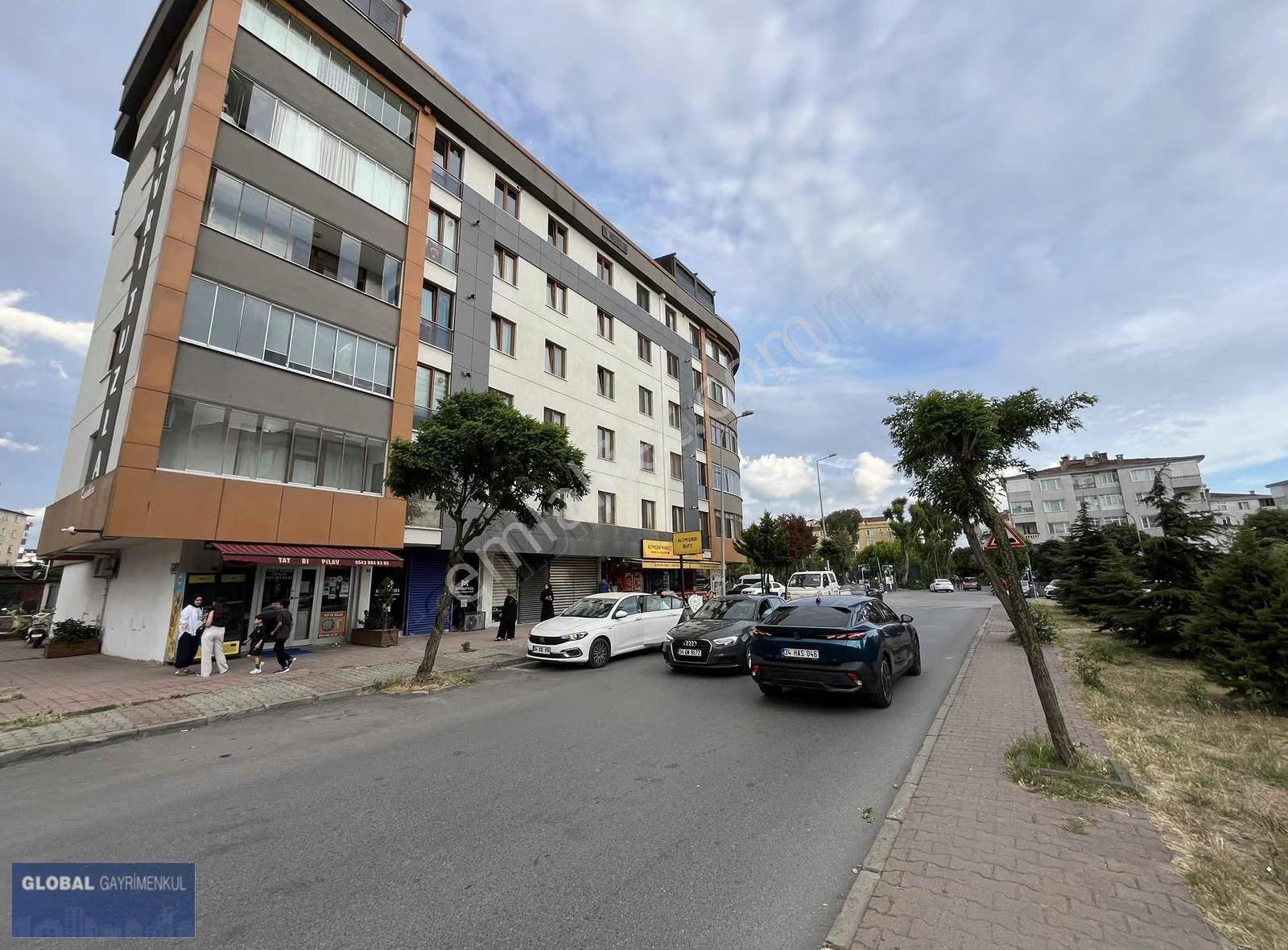 Merkezi Konumda Marmaraya Yakın Site İçinde 2+1 Bahçe Katı - Görsel 7