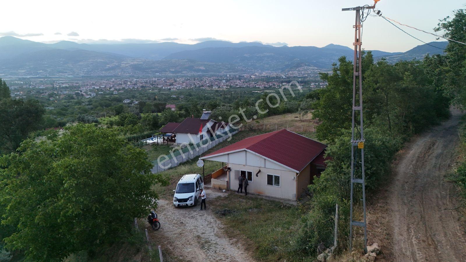 Geyve Hırka 1640m2 İçinde Yapıkayıt Belgeli Tek Katlı Ev Ve Arsa - Görsel 34
