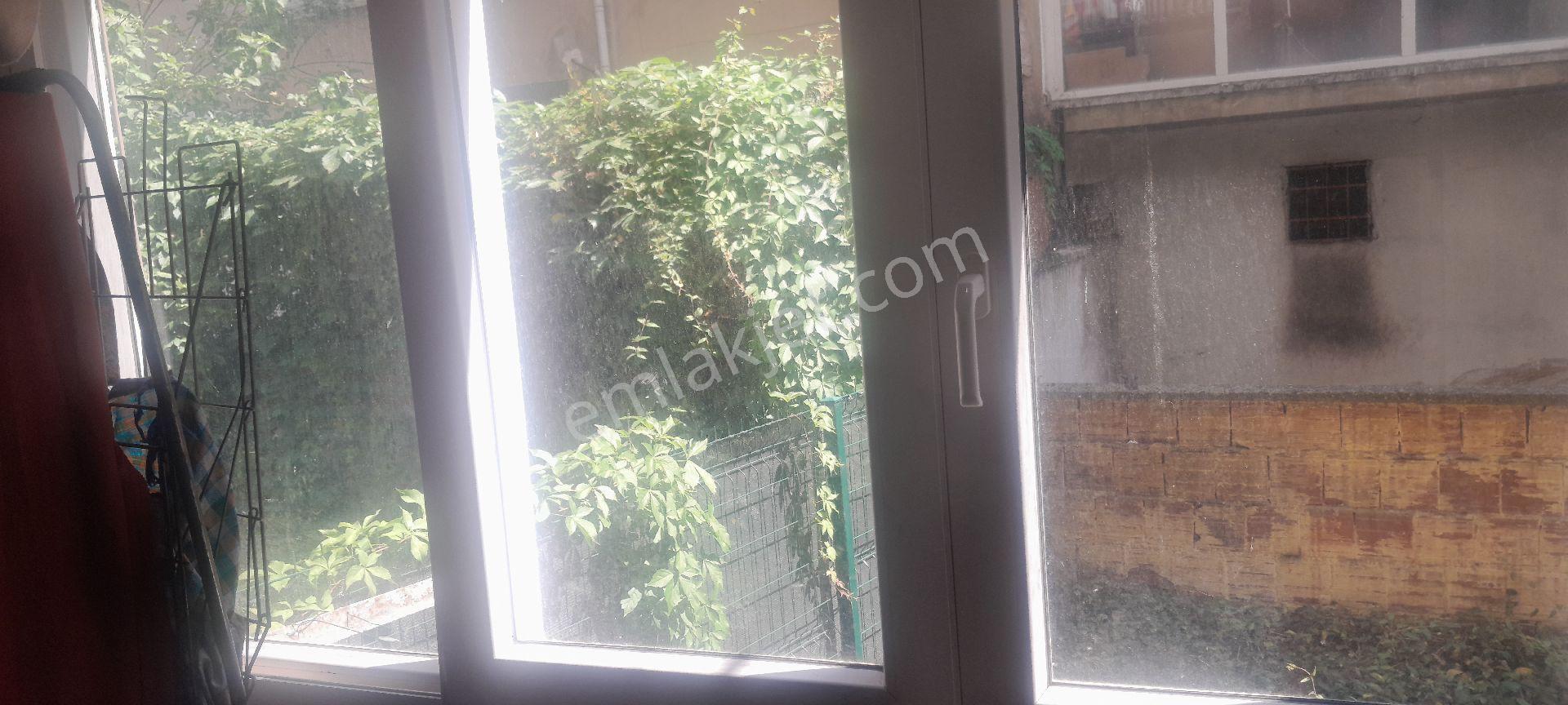 Kombili, Balkonlu, Şehir Merkezinde Satılık Daire - Görsel 23