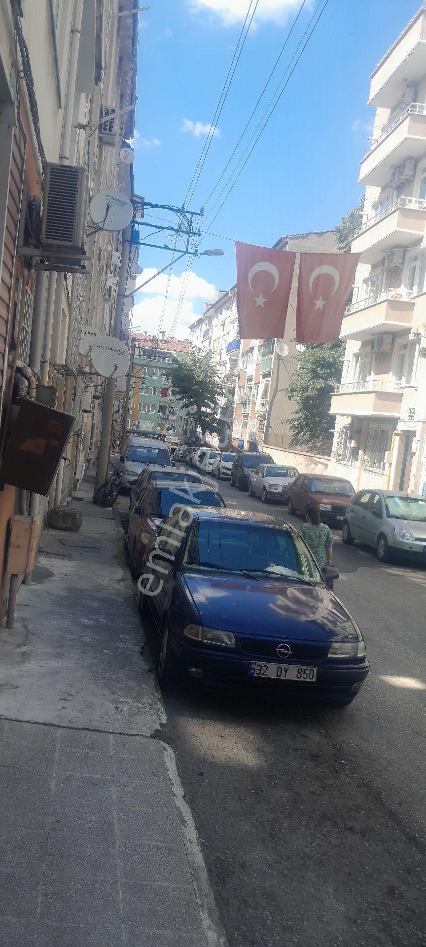 Kombili, Balkonlu, Şehir Merkezinde Satılık Daire - Görsel 4