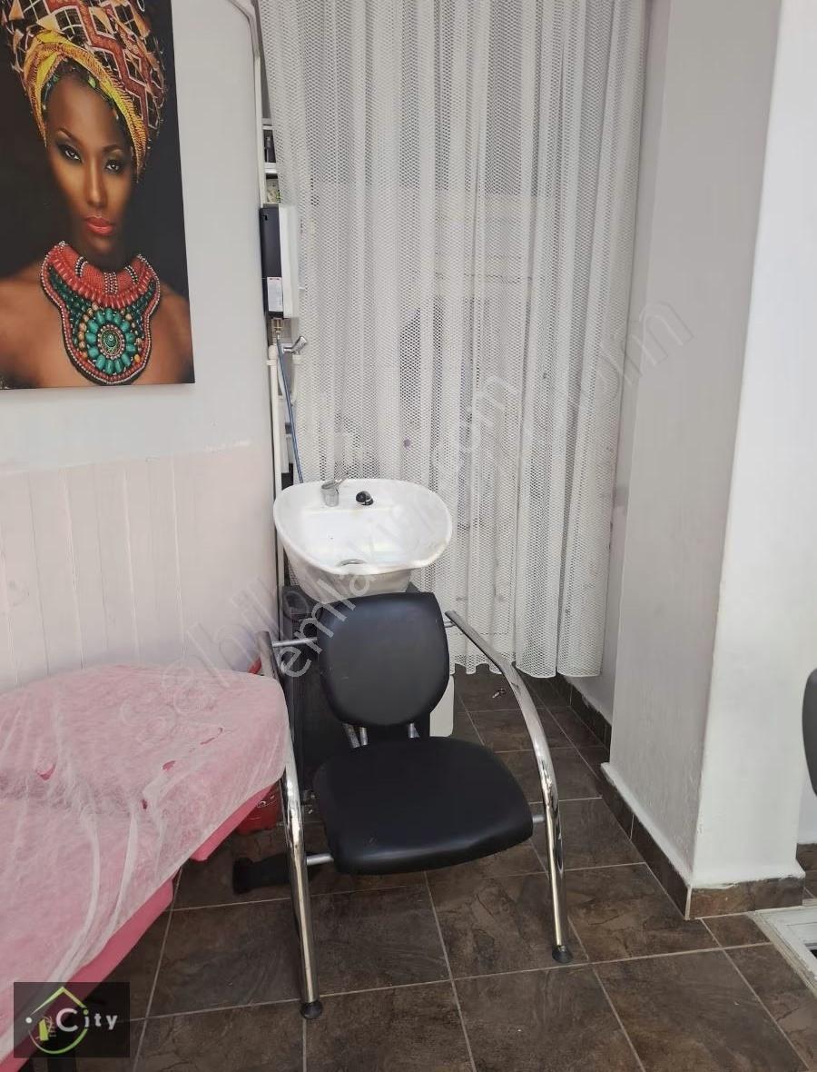 K.m.paşa Kiralık Deplu Dukan İzcitürk Sokak60 Mt - Görsel 2