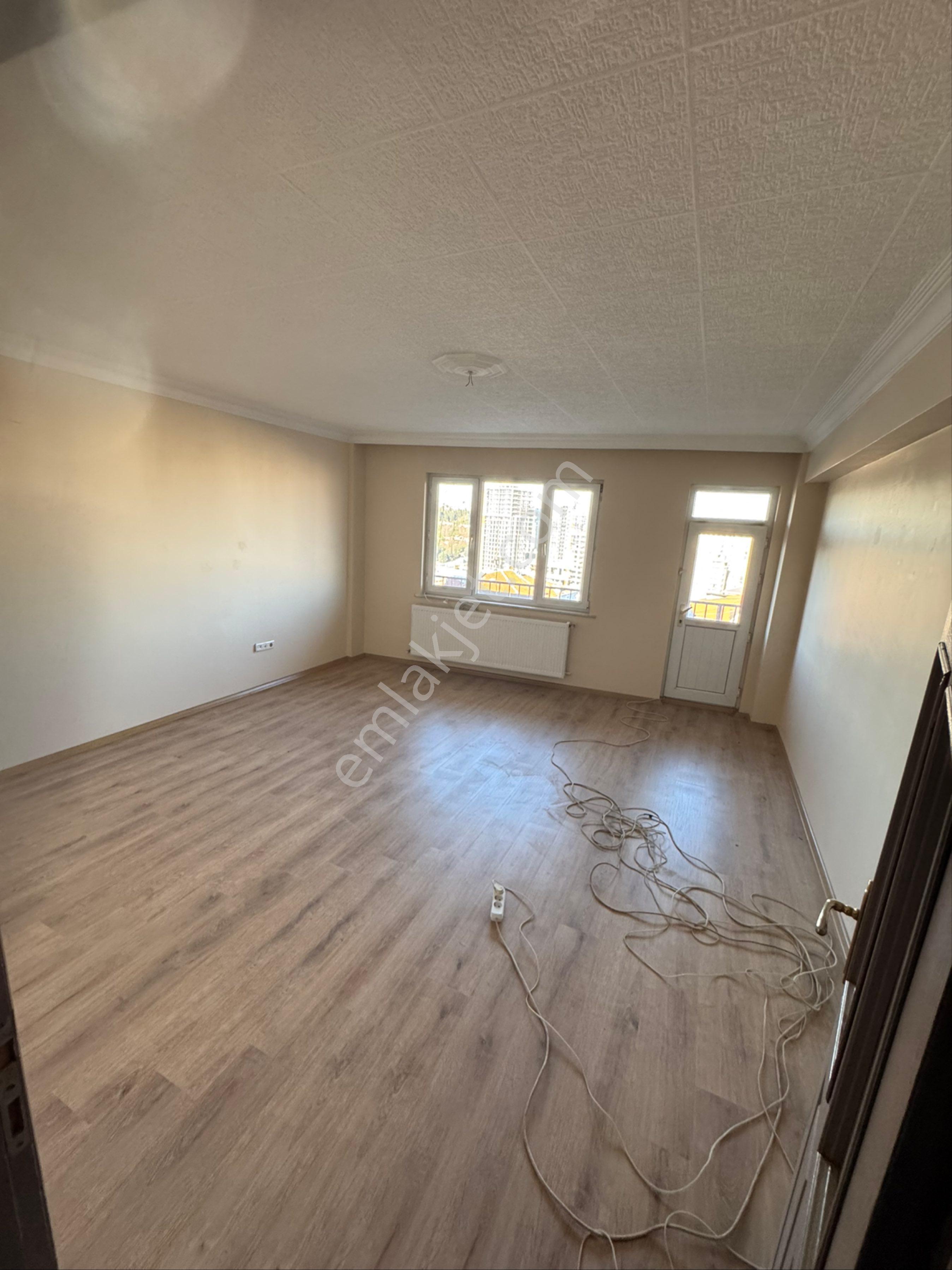 Beyoğlu Kaptanpaşa Mahallesinde 2+1 Kiralık Daire