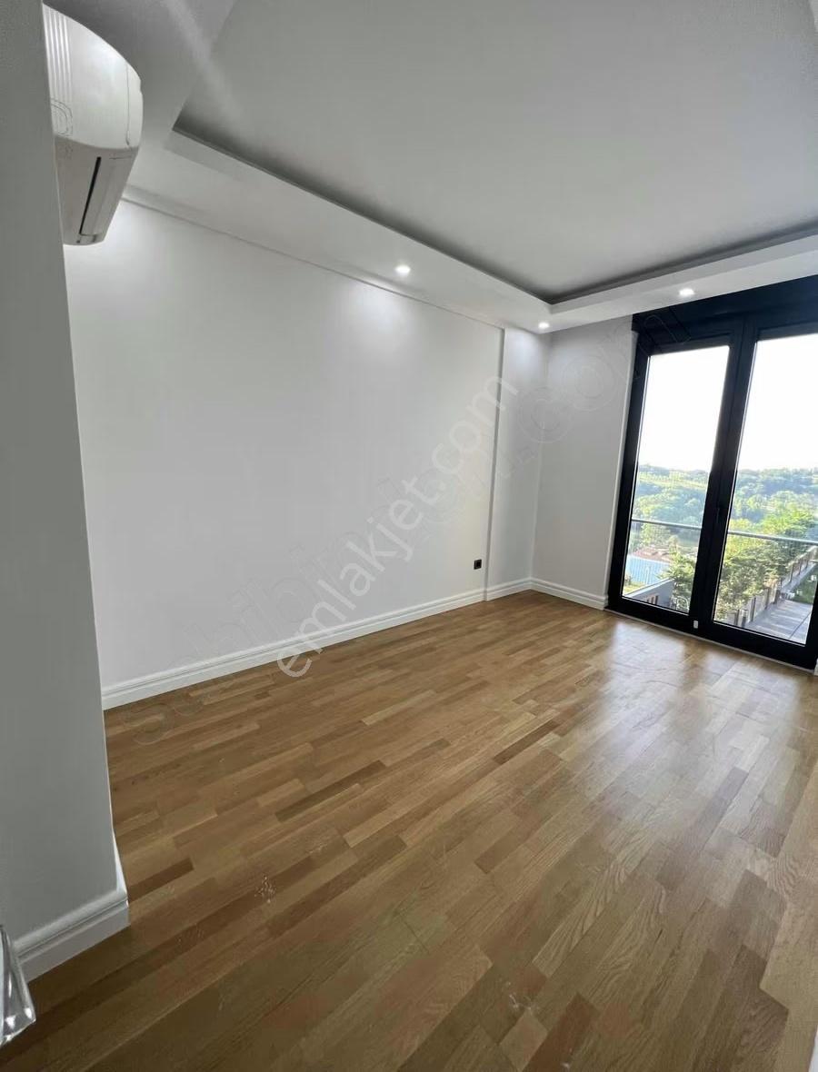 Zekeriyaköyde Modern Yeni Yapım Akıllı Ev Sistemli Satılık Villa - Görsel 34