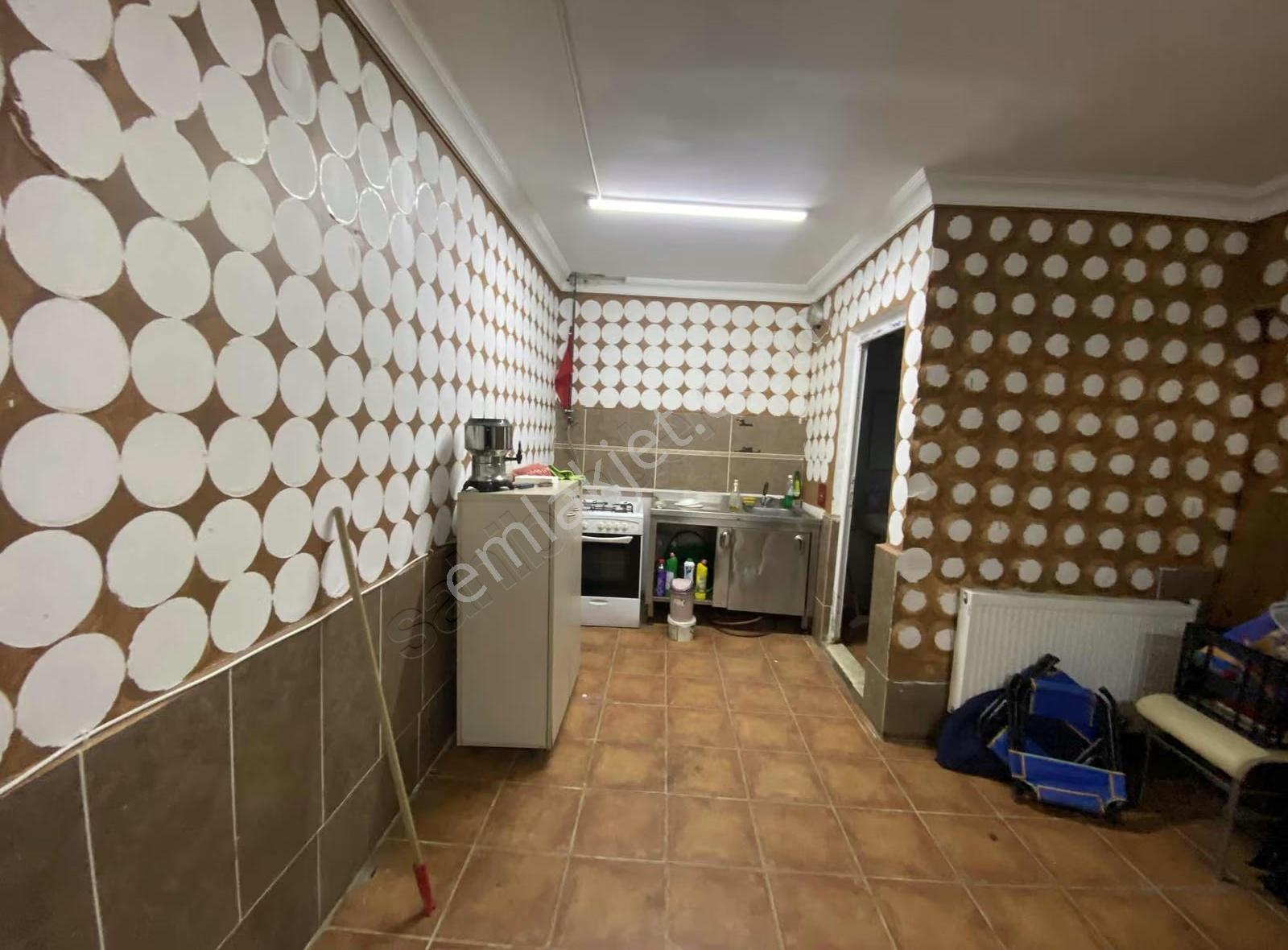 Satılık Düz Giriş Cadde Üstü Dükkan - Görsel 2