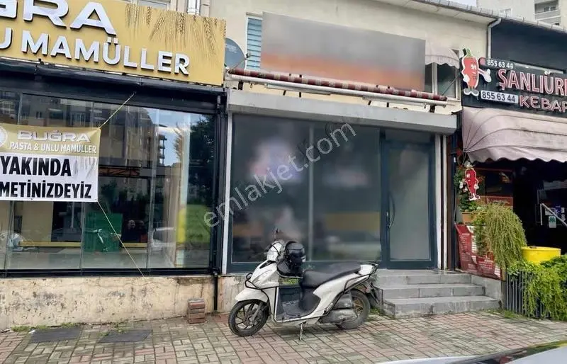 Satılık Düz Giriş Cadde Üstü Dükkan