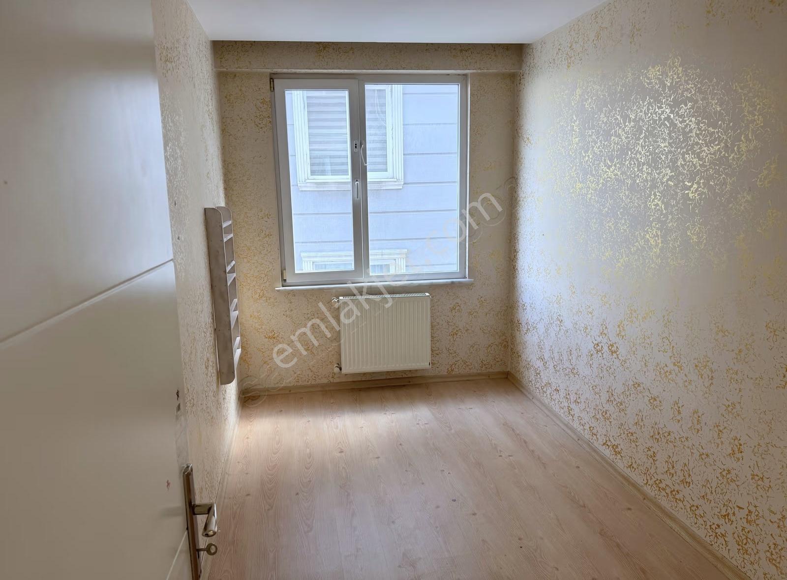 126. Sokak'da İskanlı 100 M2 Balkonlu Kapalı Mutfaklı Boş Daire - Görsel 24