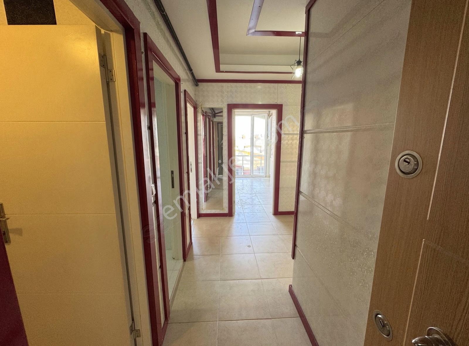 126. Sokak'da İskanlı 100 M2 Balkonlu Kapalı Mutfaklı Boş Daire - Görsel 26