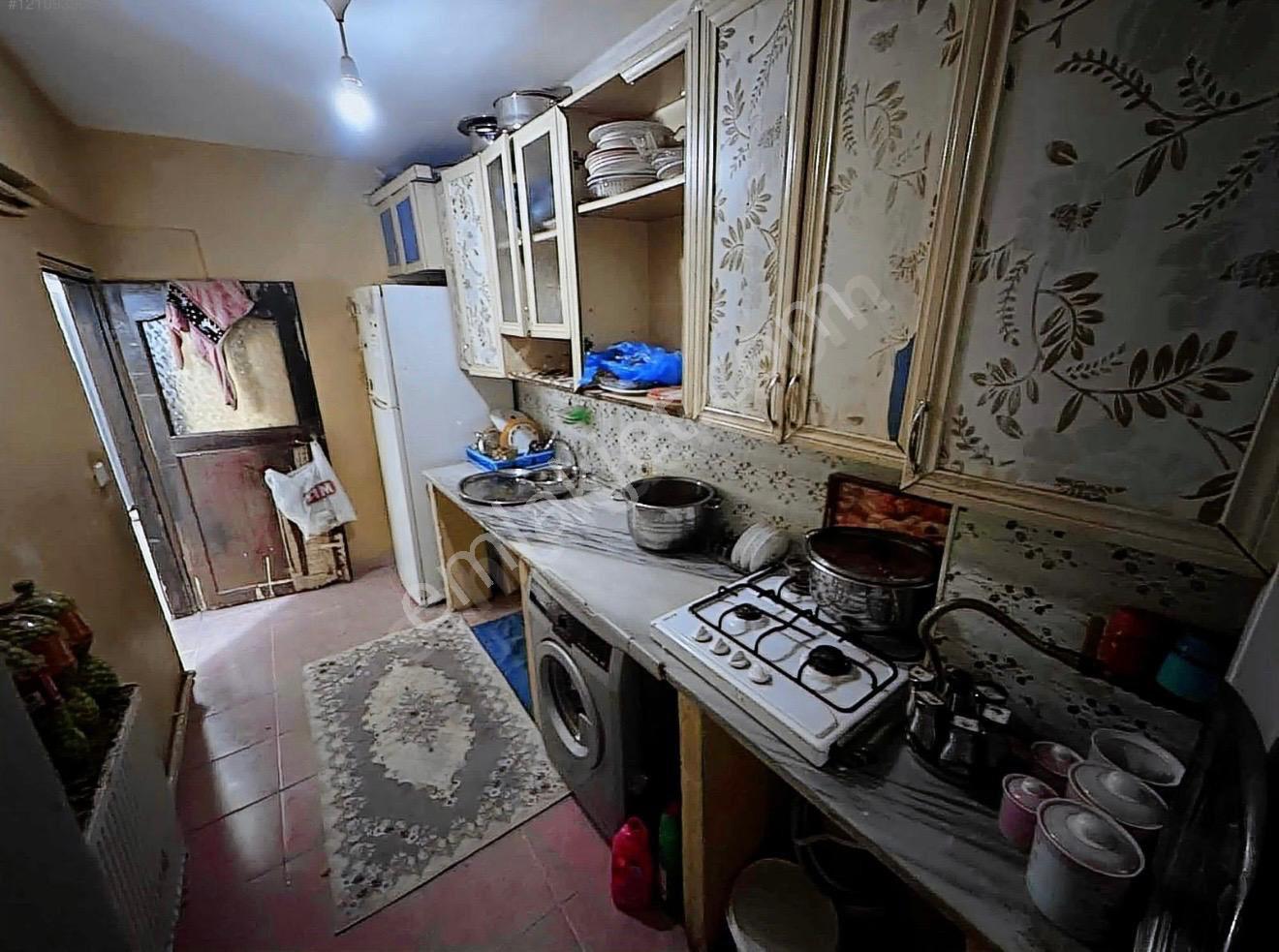 Akay Gayrimenkulden Satılık 1+1 Balkonlu Güney Cephe Daire - Görsel 8