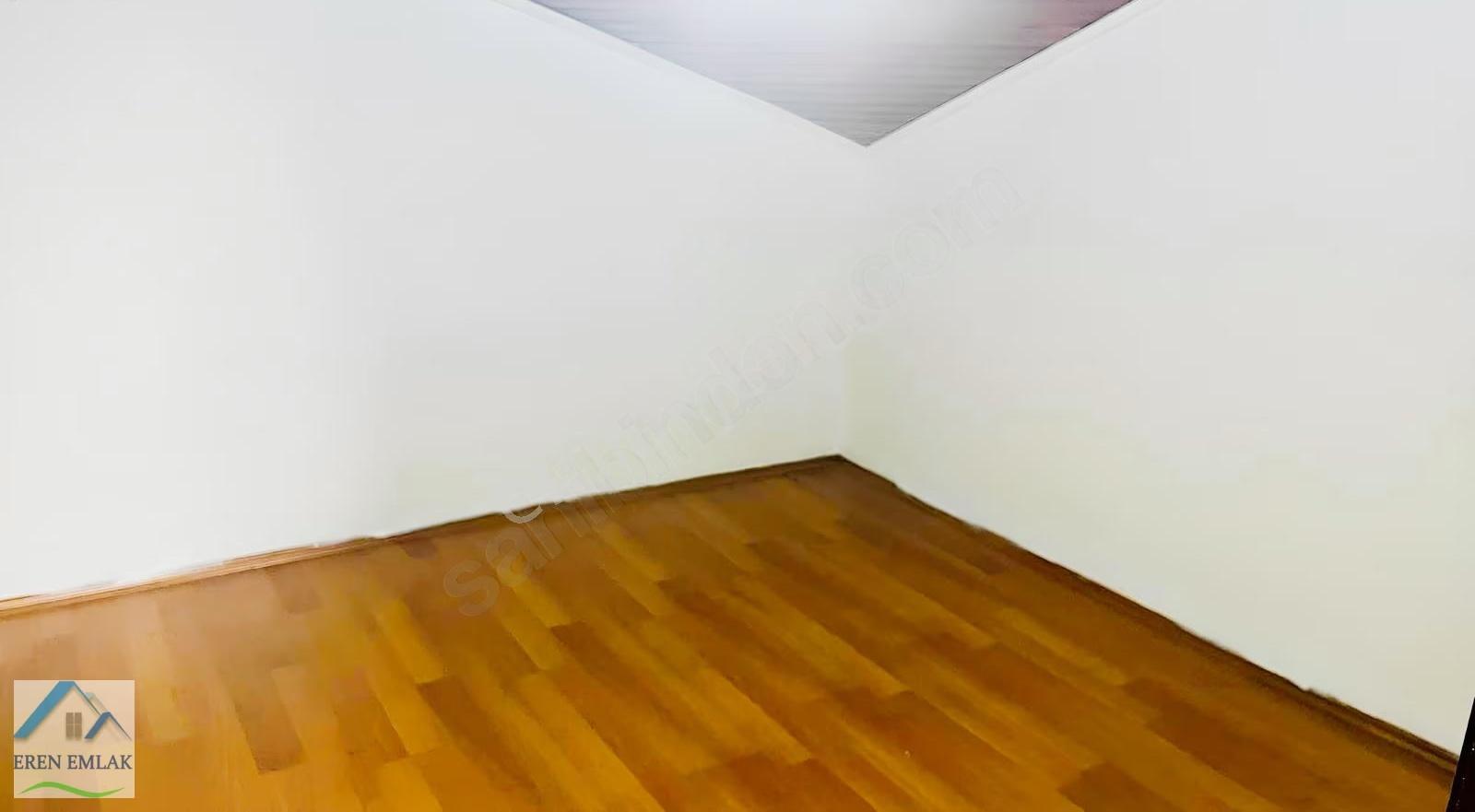 Sapanca Sahilde Havuzlu Sitede Kiralık 4+1 Villa - Görsel 12