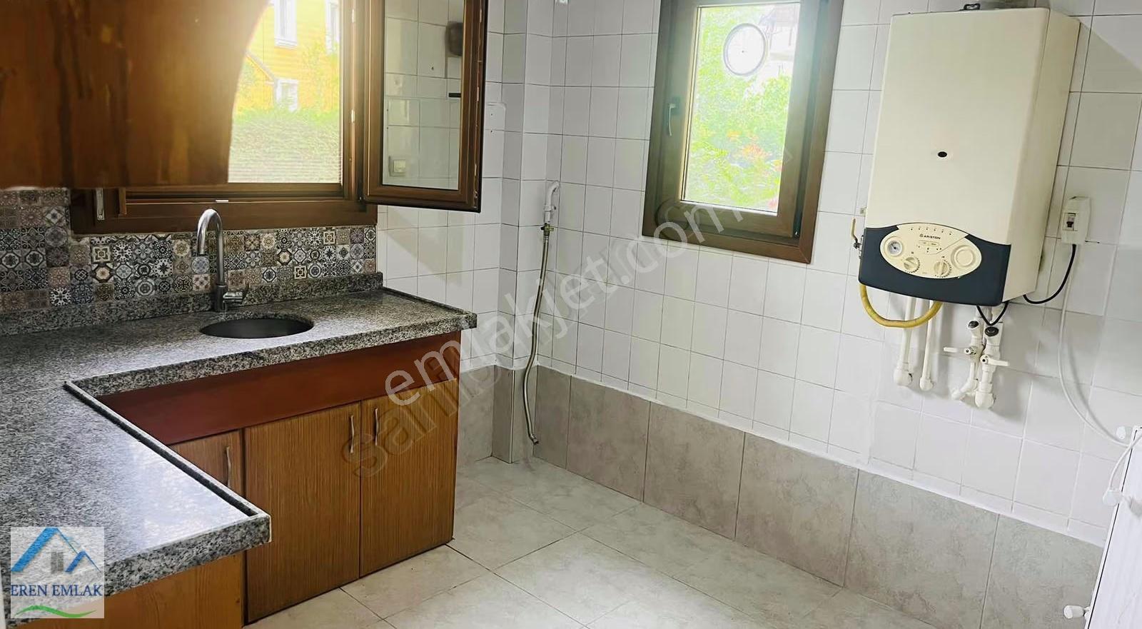 Sapanca Sahilde Havuzlu Sitede Kiralık 4+1 Villa - Görsel 20