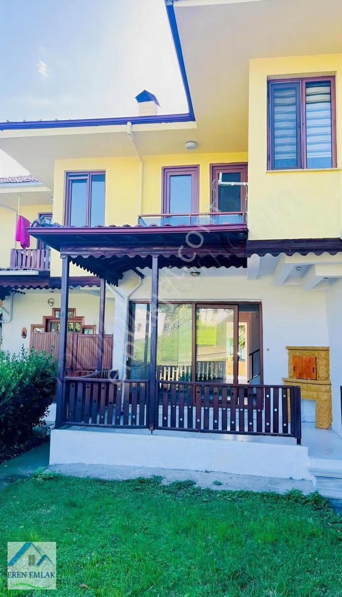 Sapanca Sahilde Havuzlu Sitede Kiralık 4+1 Villa - Görsel 28
