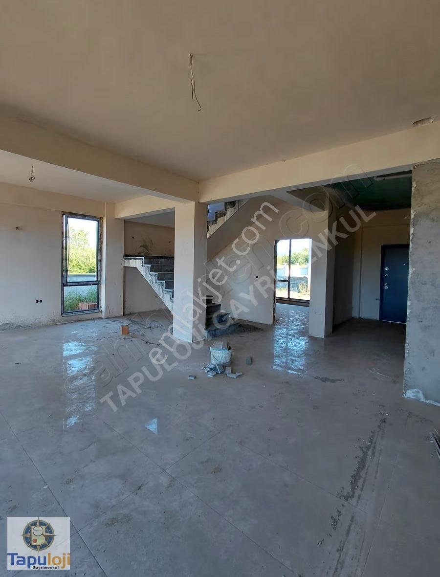 Kuyumcuhacıalide Fırsat! 4+1 Köşe Villa - Görsel 13