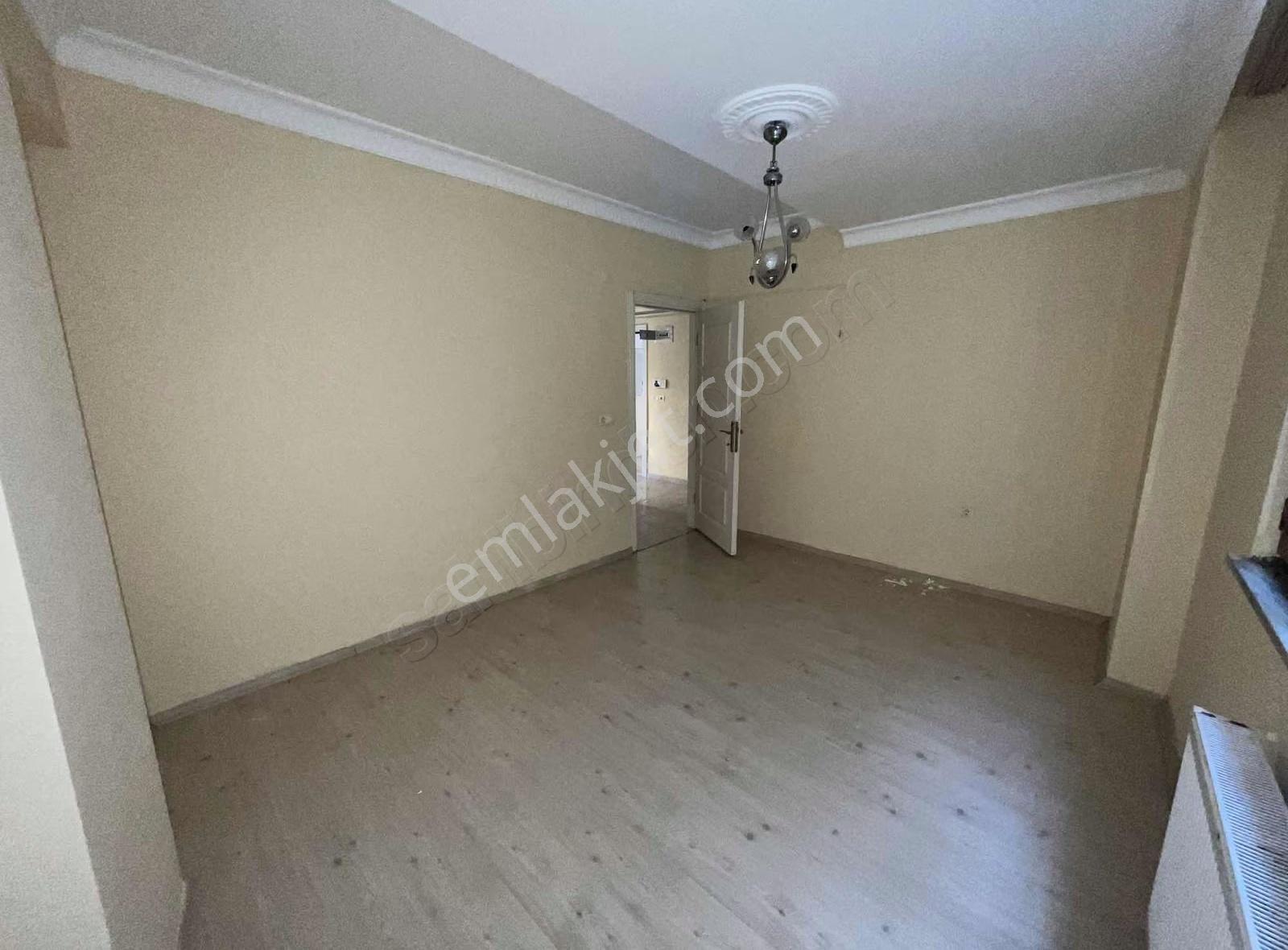 Arnavutkoy Mimar Sinan Okul Yani Kiralık Ters Dubleks Daire - Görsel 7