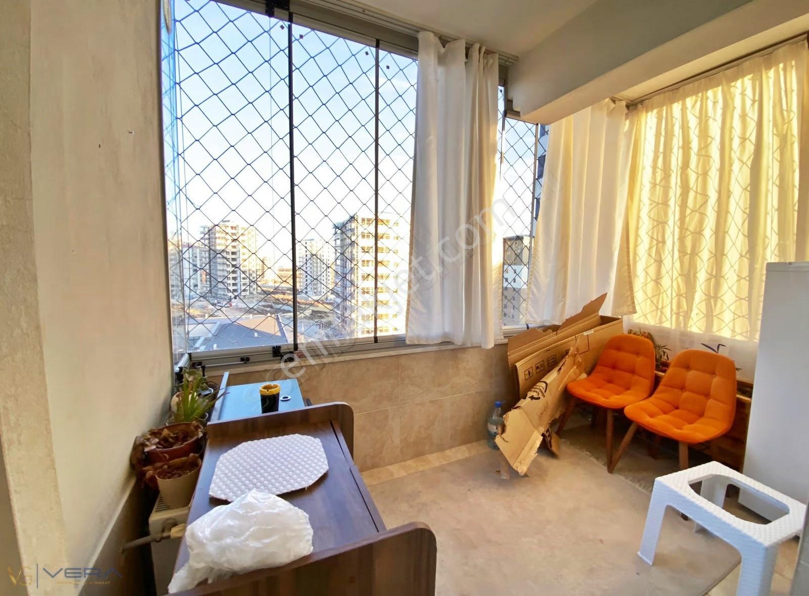 Akkent'te Satılık 2+1 Yüksek Kira Getirili Full Eşyalı Daire - Görsel 3