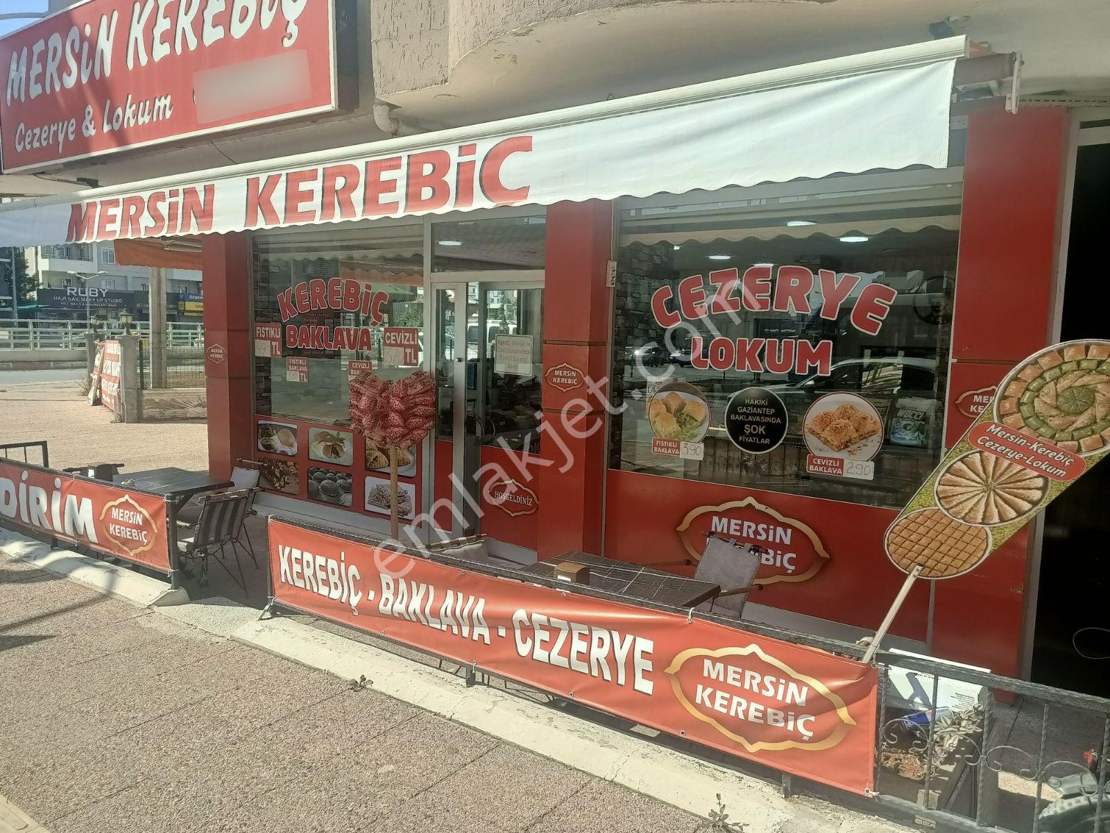 Mersin Üniversitesi Caddesi'nde Satılık Köşe Başında Dükkan - Görsel 14