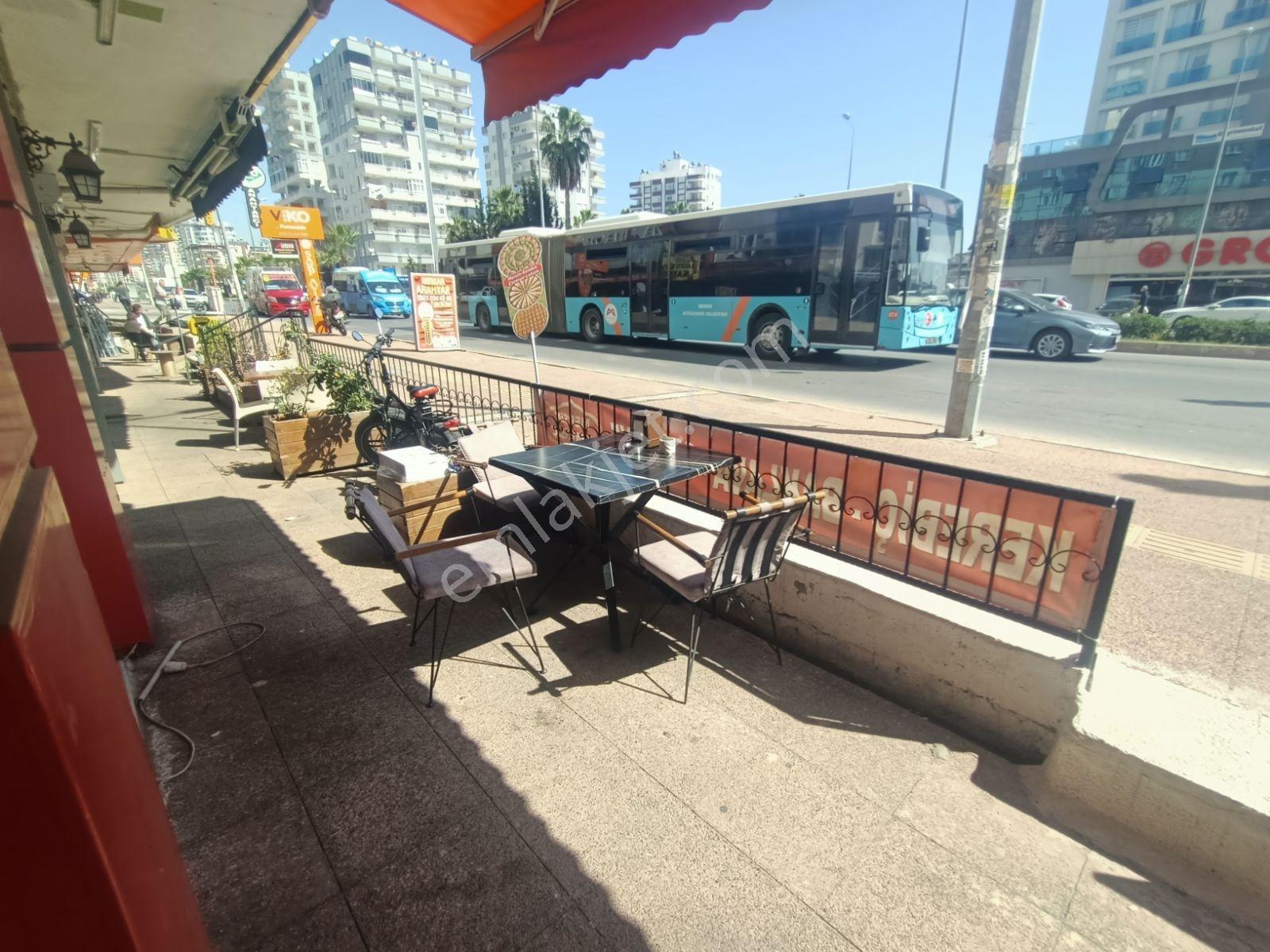 Mersin Üniversitesi Caddesi'nde Satılık Köşe Başında Dükkan - Görsel 28