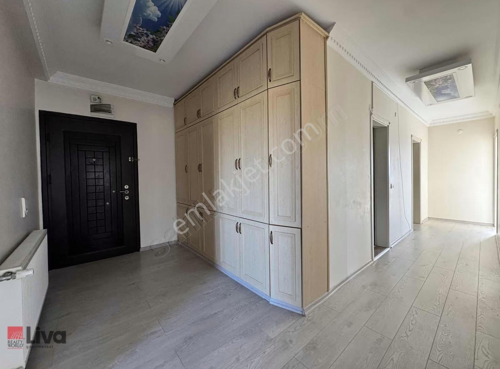 Livadan Bahçelievler De Önü Açık 170 M2 Ebeveyn Banyolu 3+1 - Görsel 6