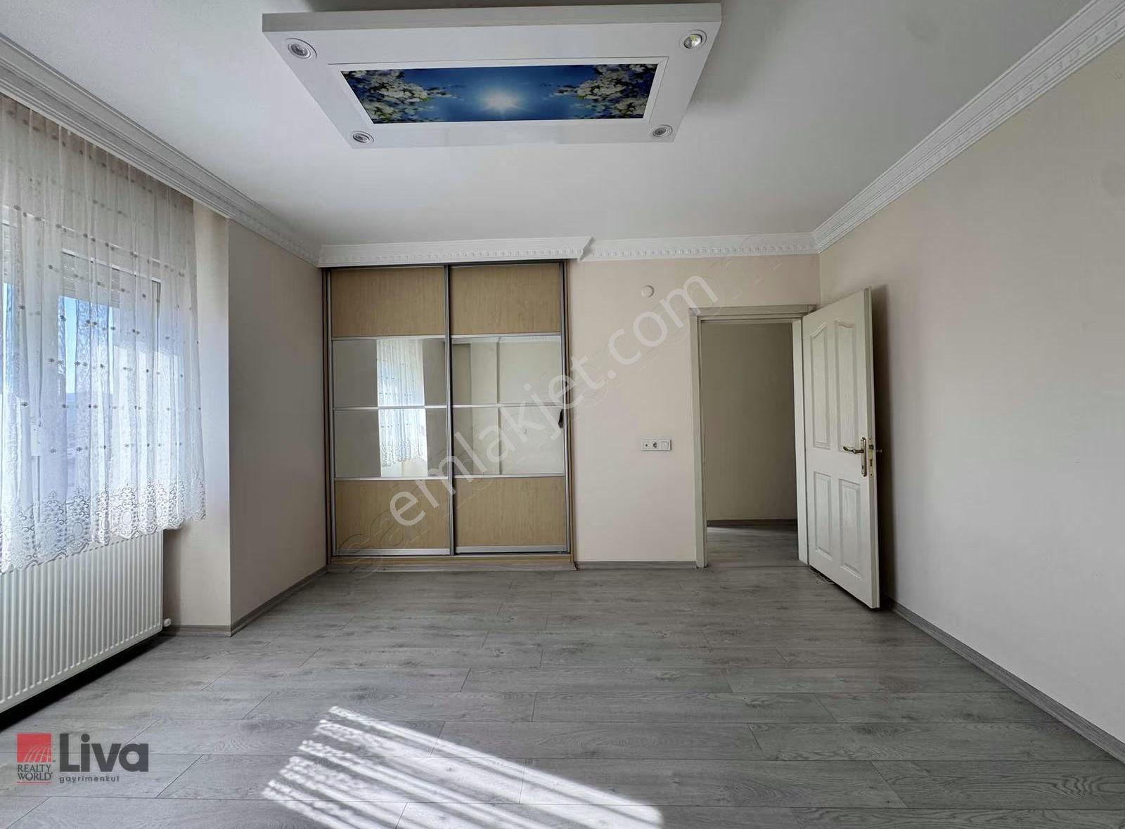 Livadan Bahçelievler De Önü Açık 170 M2 Ebeveyn Banyolu 3+1 - Görsel 27