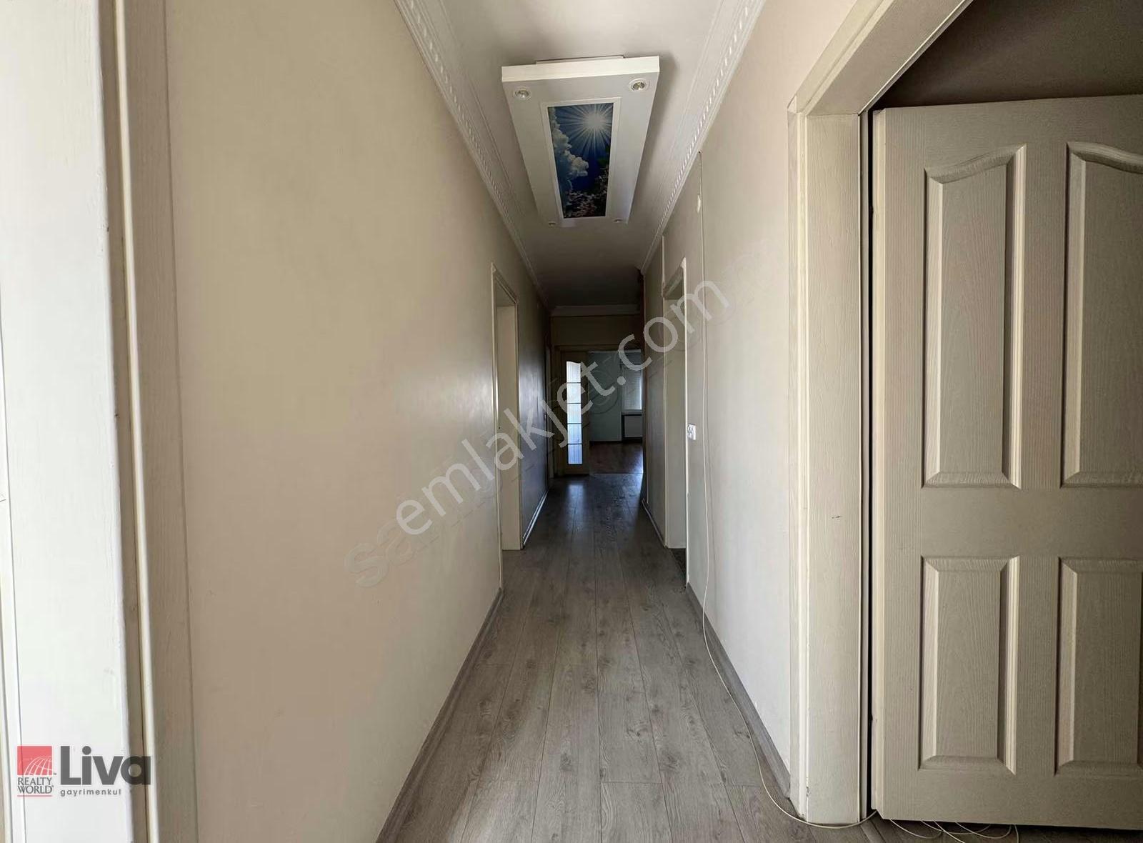 Livadan Bahçelievler De Önü Açık 170 M2 Ebeveyn Banyolu 3+1 - Görsel 34