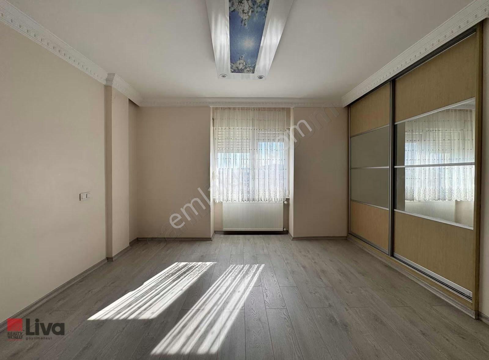 Livadan Bahçelievler De Önü Açık 170 M2 Ebeveyn Banyolu 3+1 - Görsel 26