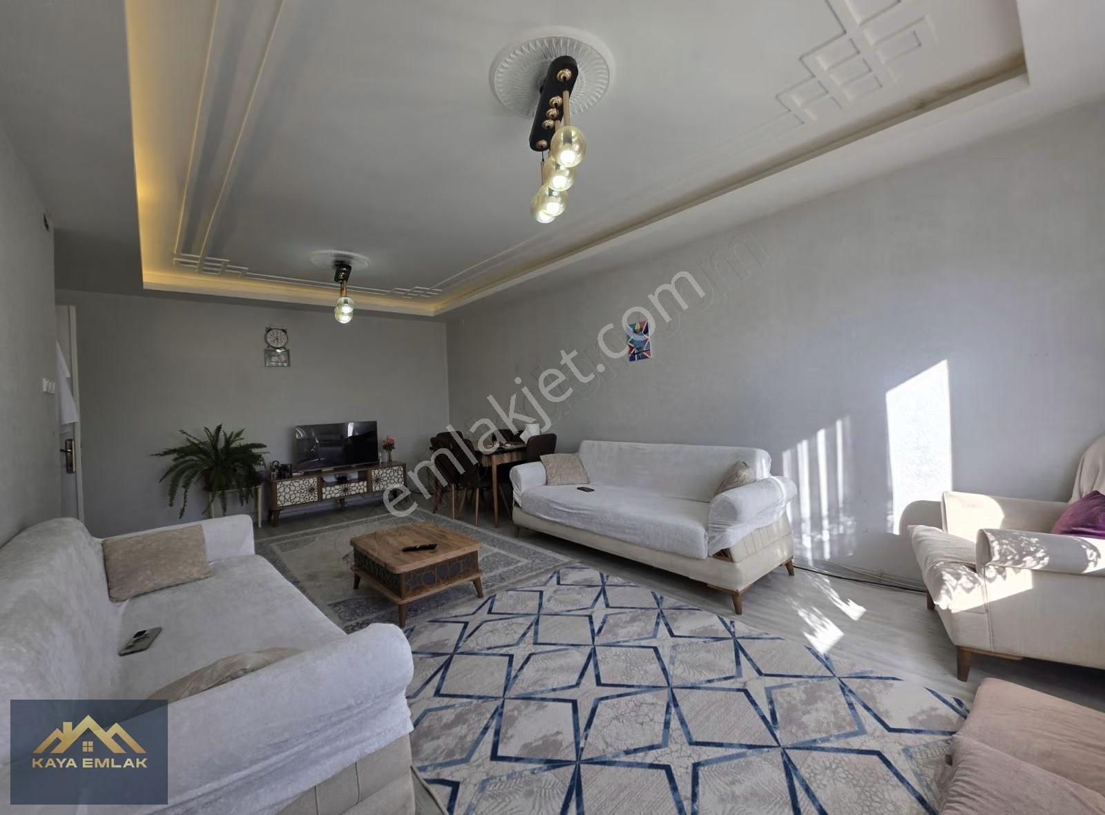 İstiklalde Ful Bakımlı Ara Kat 3+1 Kattan Bölme Daire - Görsel 13