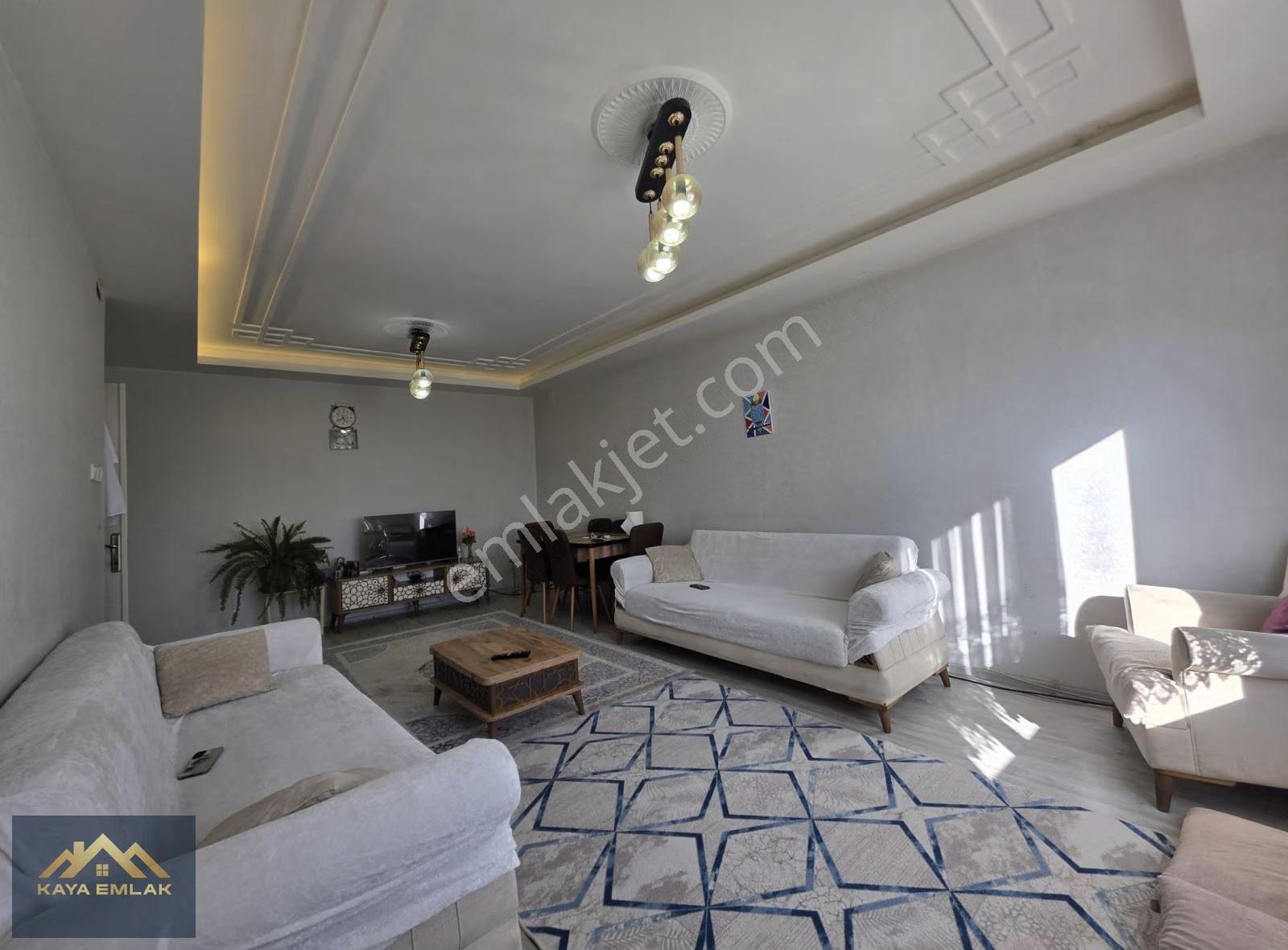 İstiklalde Ful Bakımlı Ara Kat 3+1 Kattan Bölme Daire - Görsel 16