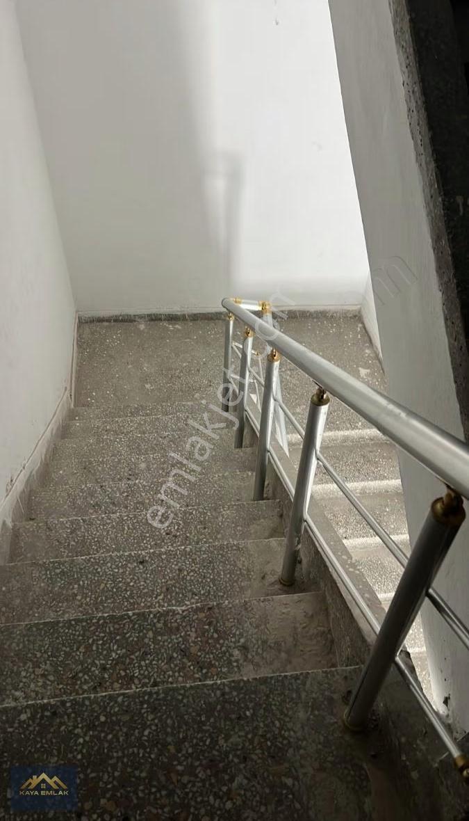 İstiklal'de Cadde Üzeri Ful Bakımlı Ara Kat 3+1 Kattan Bölme Dai - Görsel 13