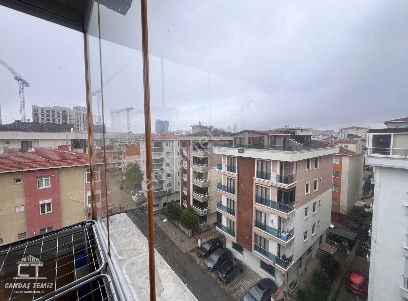 Ct Emlak'tan Esentepe'de Merkezi Lokasyonda Stlk/90 M2/net 2+1/
