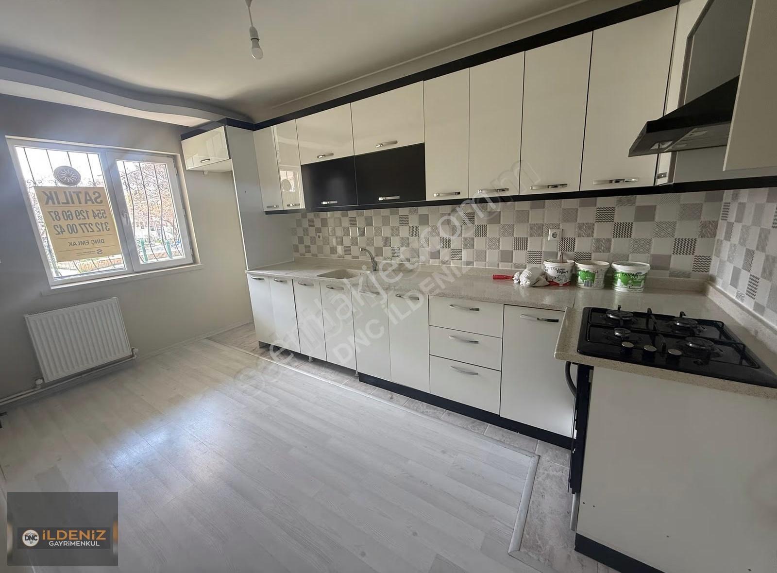 Giriş Katı Kiralık 2+1 Daire, 90m², Kombili - Görsel 17