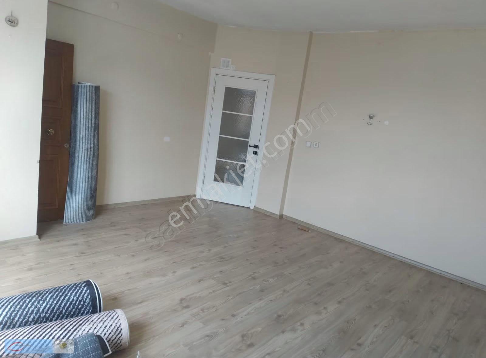 Ataşehir De Yedpa Ya Yakın 3+1 Kiralık Daire