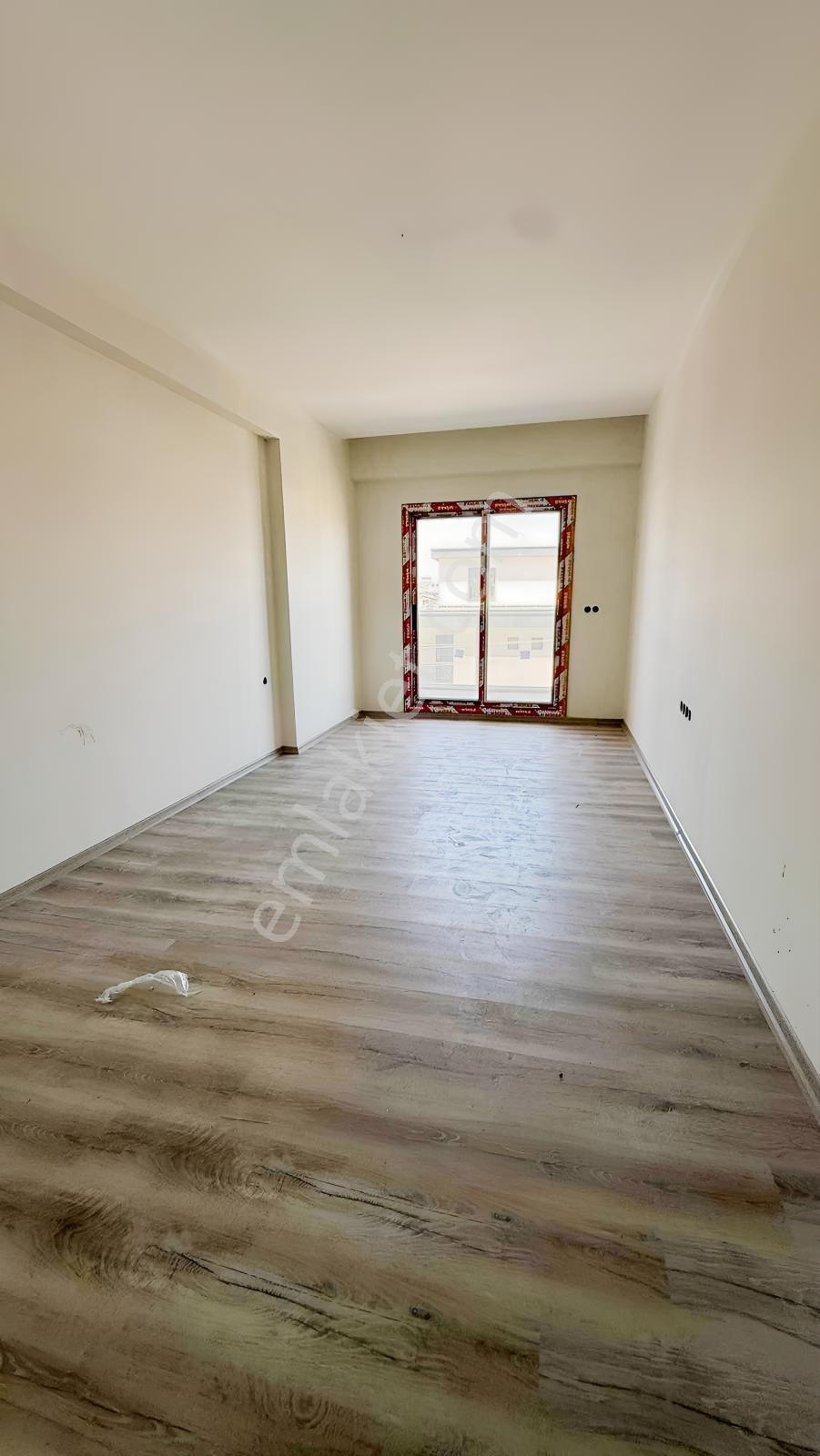 Villakent Girişinde Havuzlu Lüks Satılık Büyük 1+1 Daire - Görsel 2