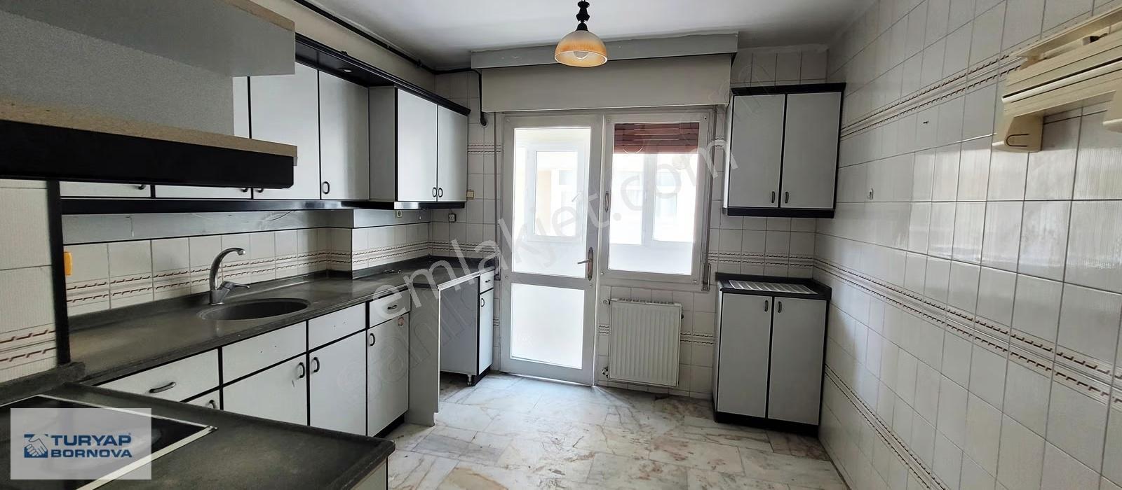 Bornova Büyük Park Ve Peterson Köşkü Yakını Kiralık 4+1 Daire - Görsel 9