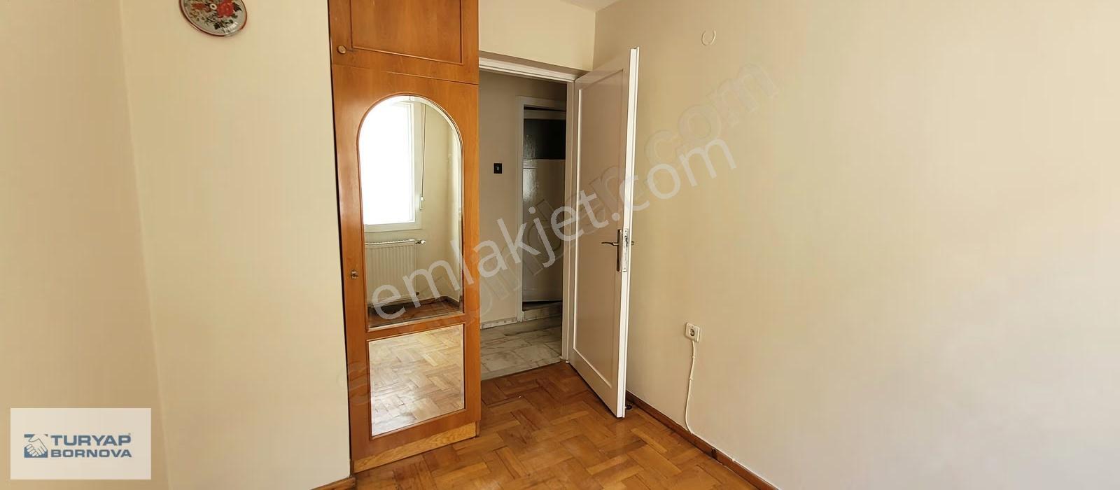 Bornova Büyük Park Ve Peterson Köşkü Yakını Kiralık 4+1 Daire - Görsel 24
