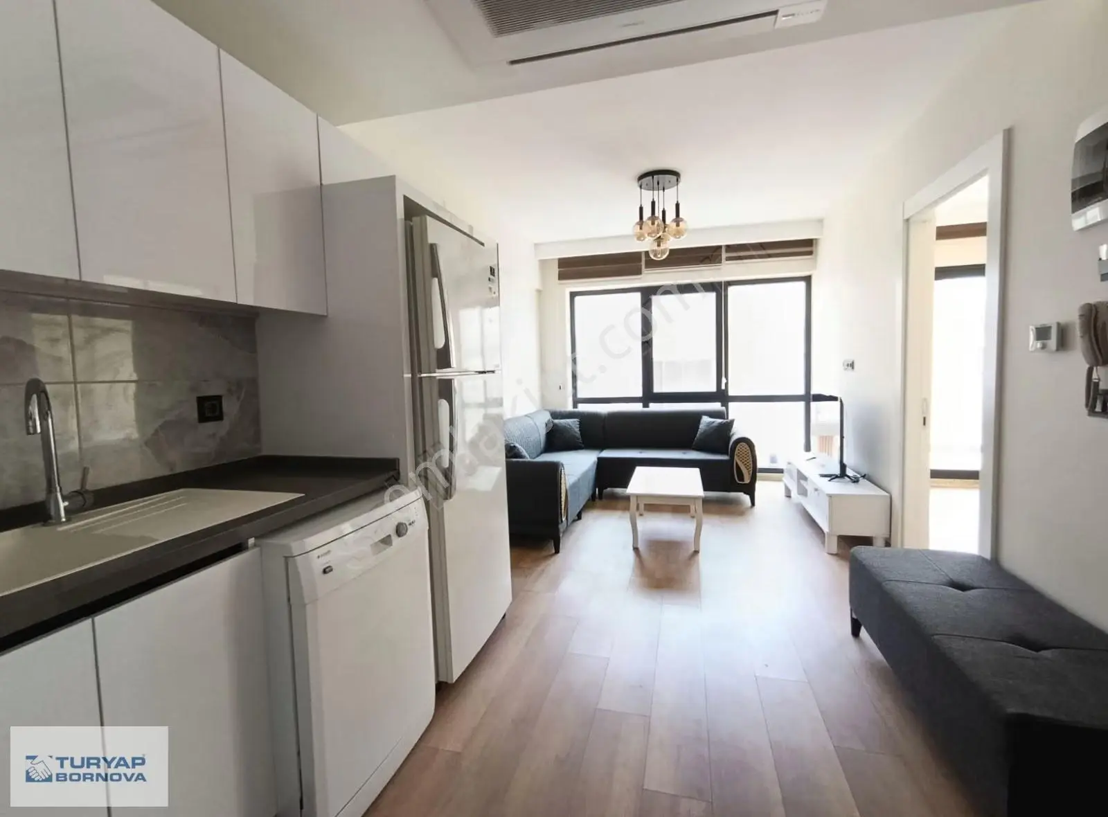 Bornova Latif Aydemir Business'da Sıfır Eşyalı 1+1 Kiralık Daire - Görsel 17