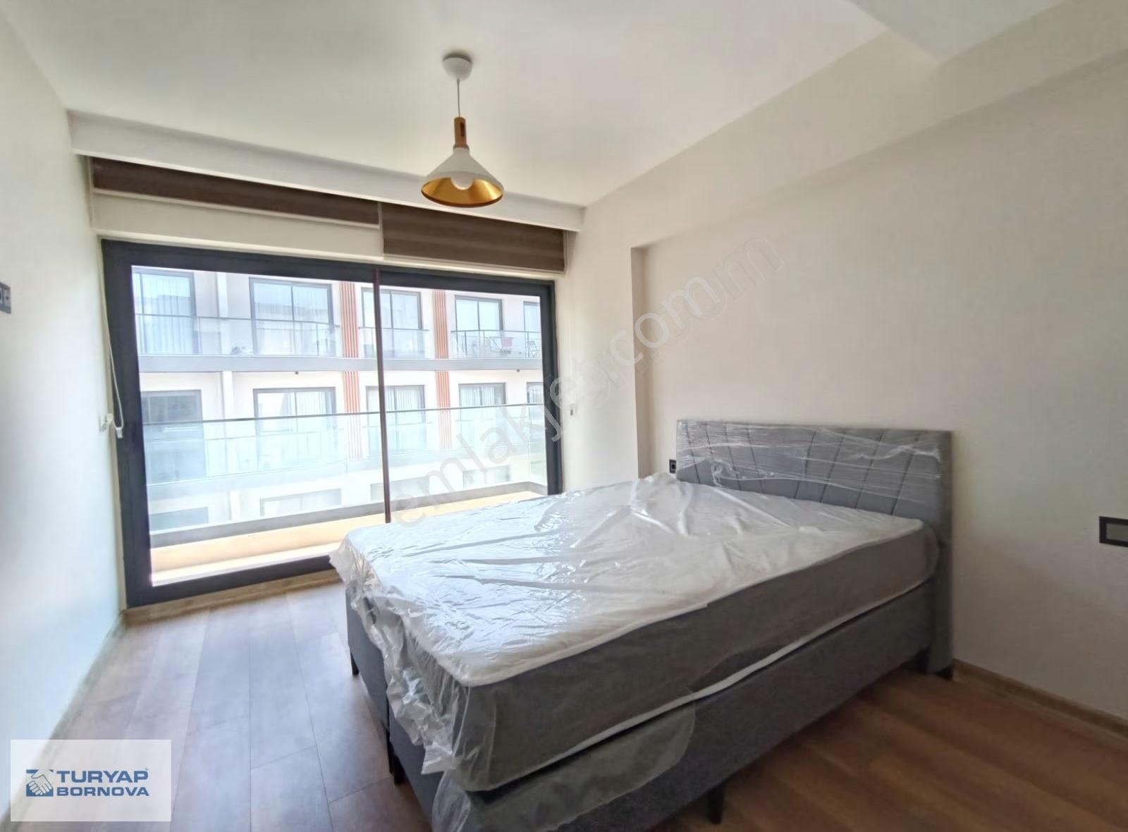 Bornova Latif Aydemir Business'da Sıfır Eşyalı 1+1 Kiralık Daire - Görsel 14