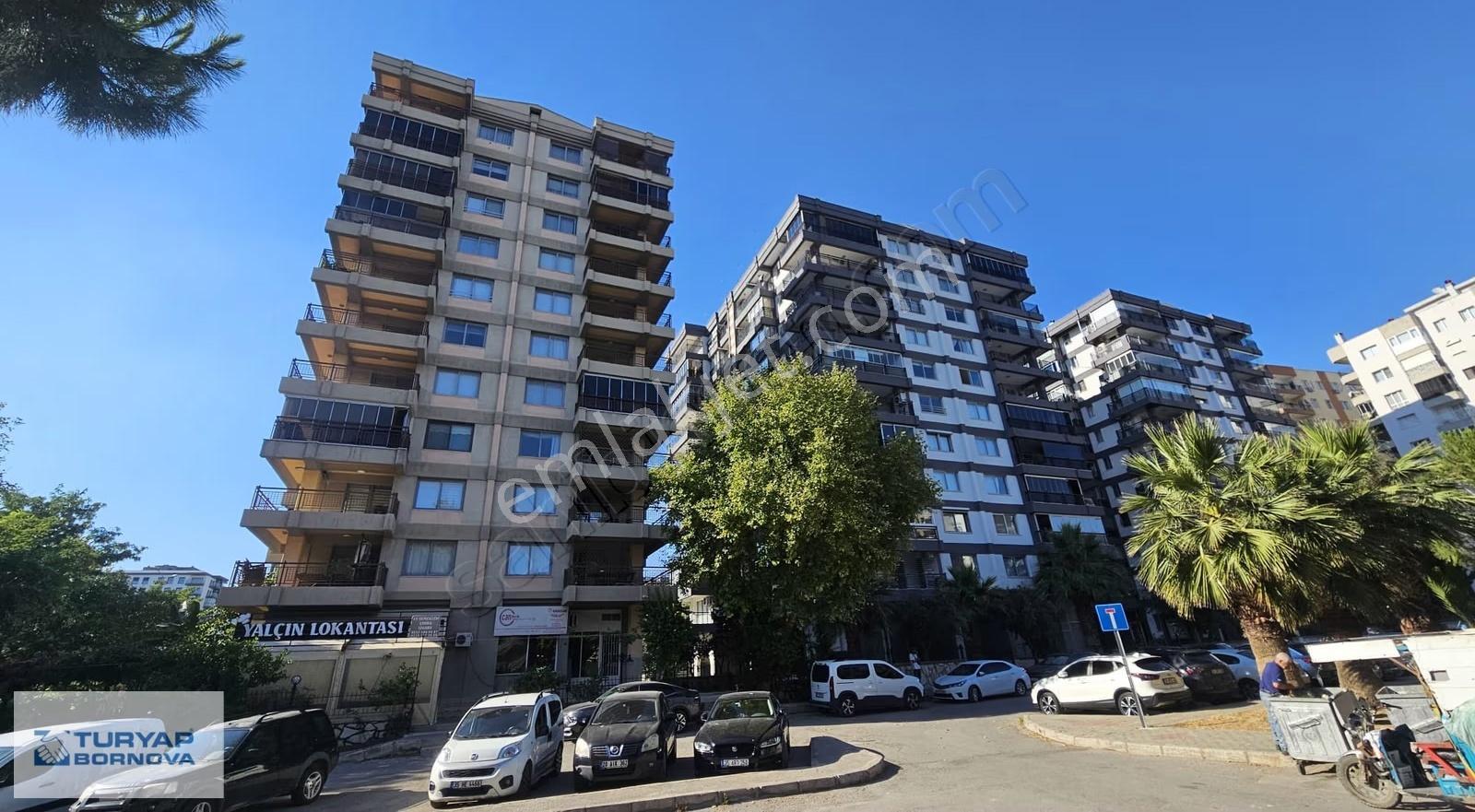 Manavkuyu'da Park Cepheli Çok Geniş Ferah Köşe Satılık 4+1daire - Görsel 8