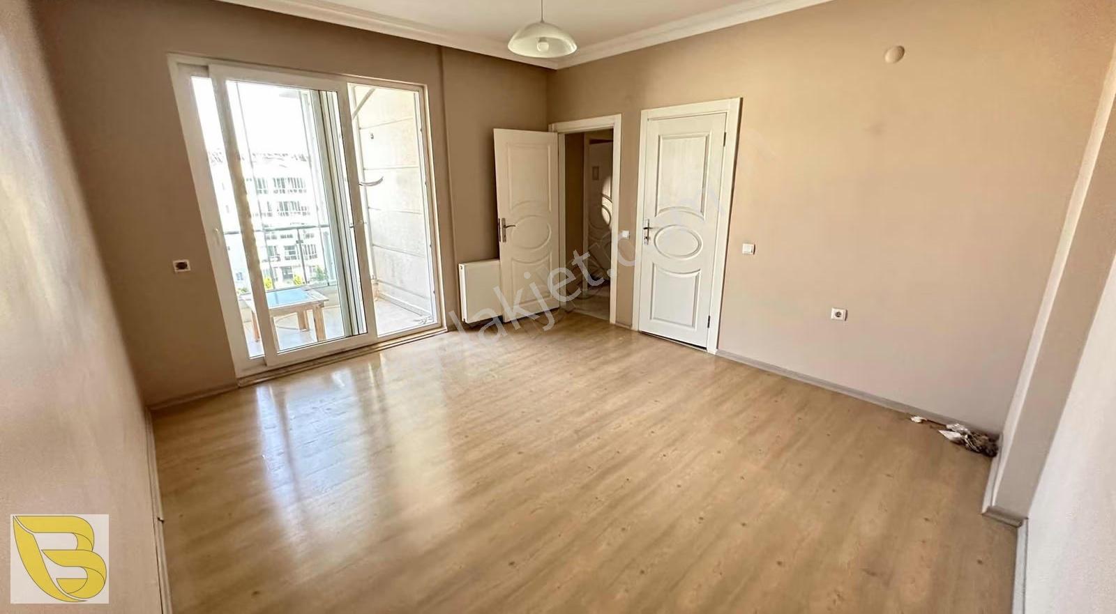 Berapark'tan Havuzlu Sitede Kiralık 3+1 D.gazlı Lüks Daire - Görsel 9