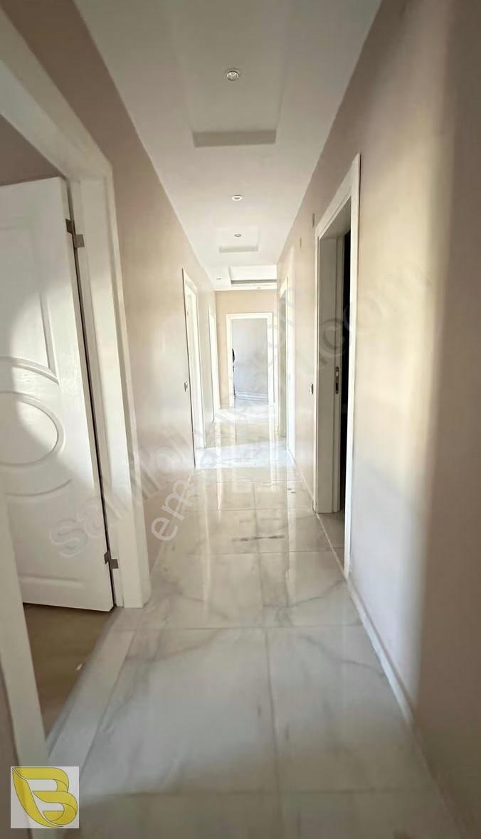 Berapark'tan Havuzlu Sitede Kiralık 3+1 D.gazlı Lüks Daire - Görsel 16