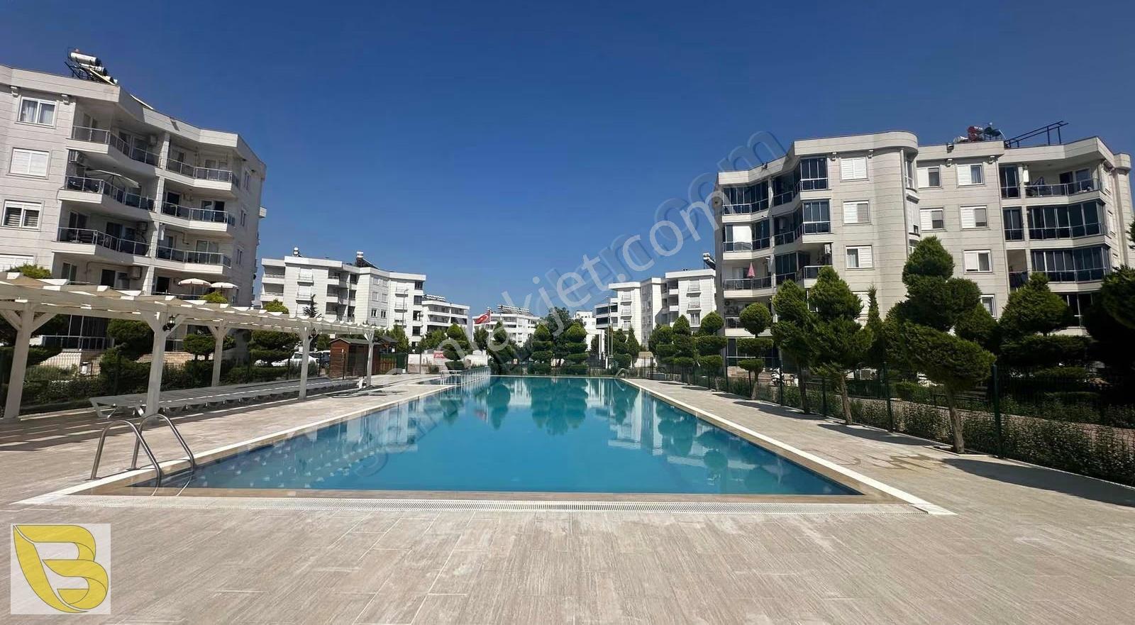 Berapark'tan Havuzlu Sitede Kiralık 3+1 D.gazlı Lüks Daire - Görsel 12