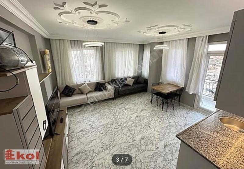 Kemer Merkez'de Satılık Uygun 1+1 Katta Daire
