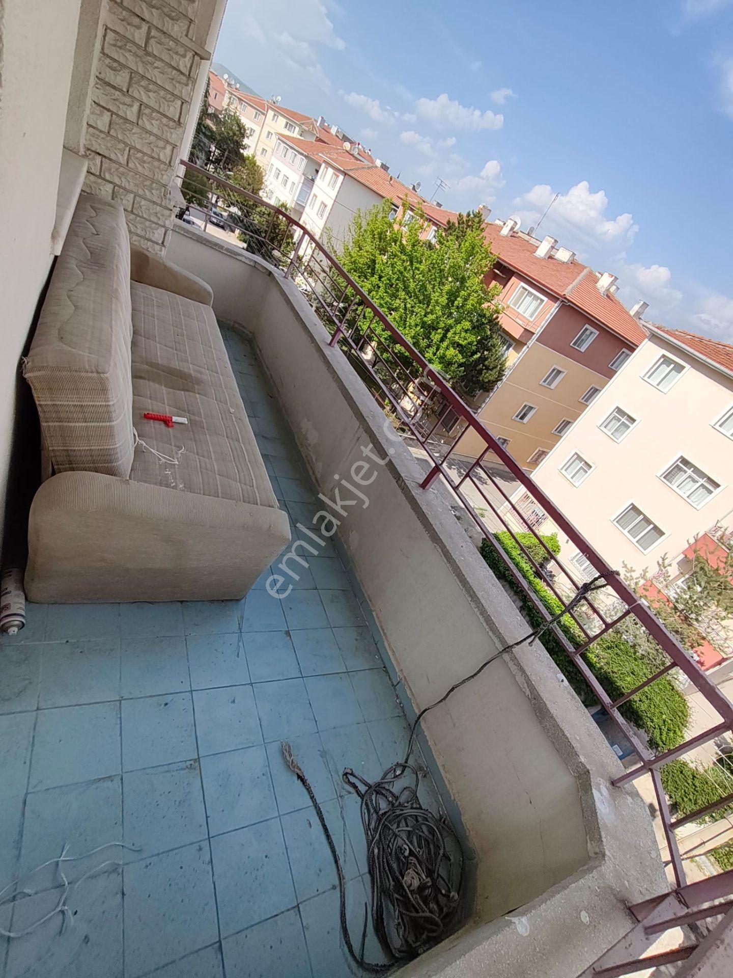Yılmaz Gayrimenkul Den Malazgirt Mah 4+1 Arakatta Kiralık Cadde Üzeri 25 Bin Tl Daire - Görsel 8