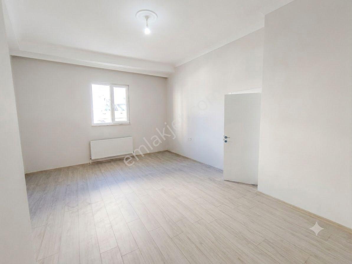 Remax Land'den Çerkezköy İstasyon Mahallesınde 2+1 Sıfır Yarı Bodrum Kat ( 74 M² ) - Görsel 5