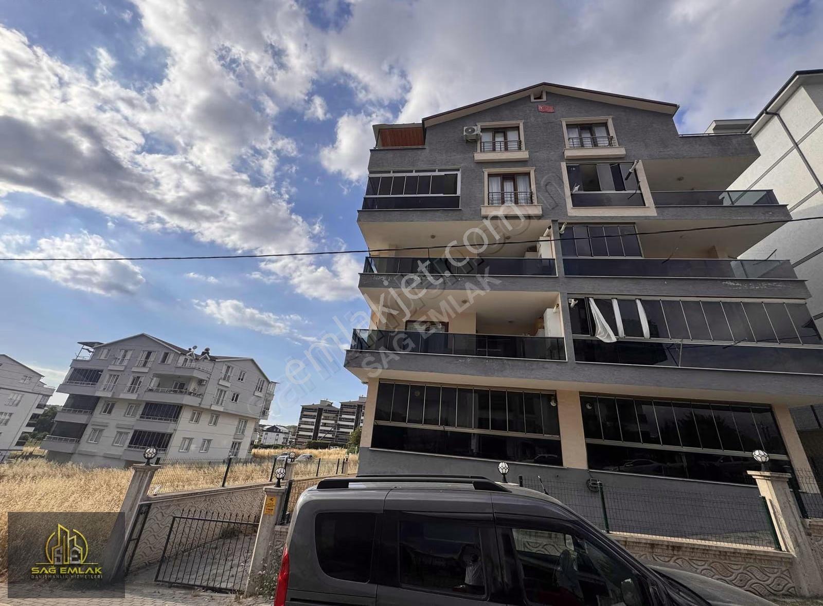 Hamitler'de Manzaralı, Geniş 2+1 Ara Kat Daire