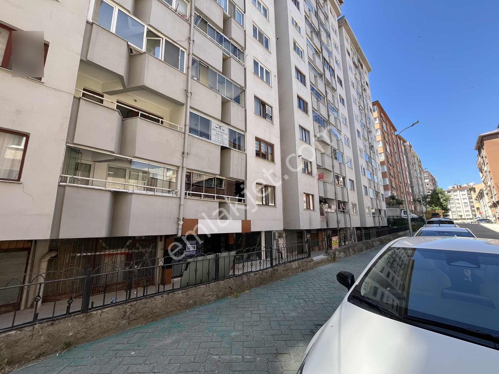 Eker'den Fırsat Vatan Cd. Yanı Merkezi Lokasyonda Satılık Dükkan - Görsel 4