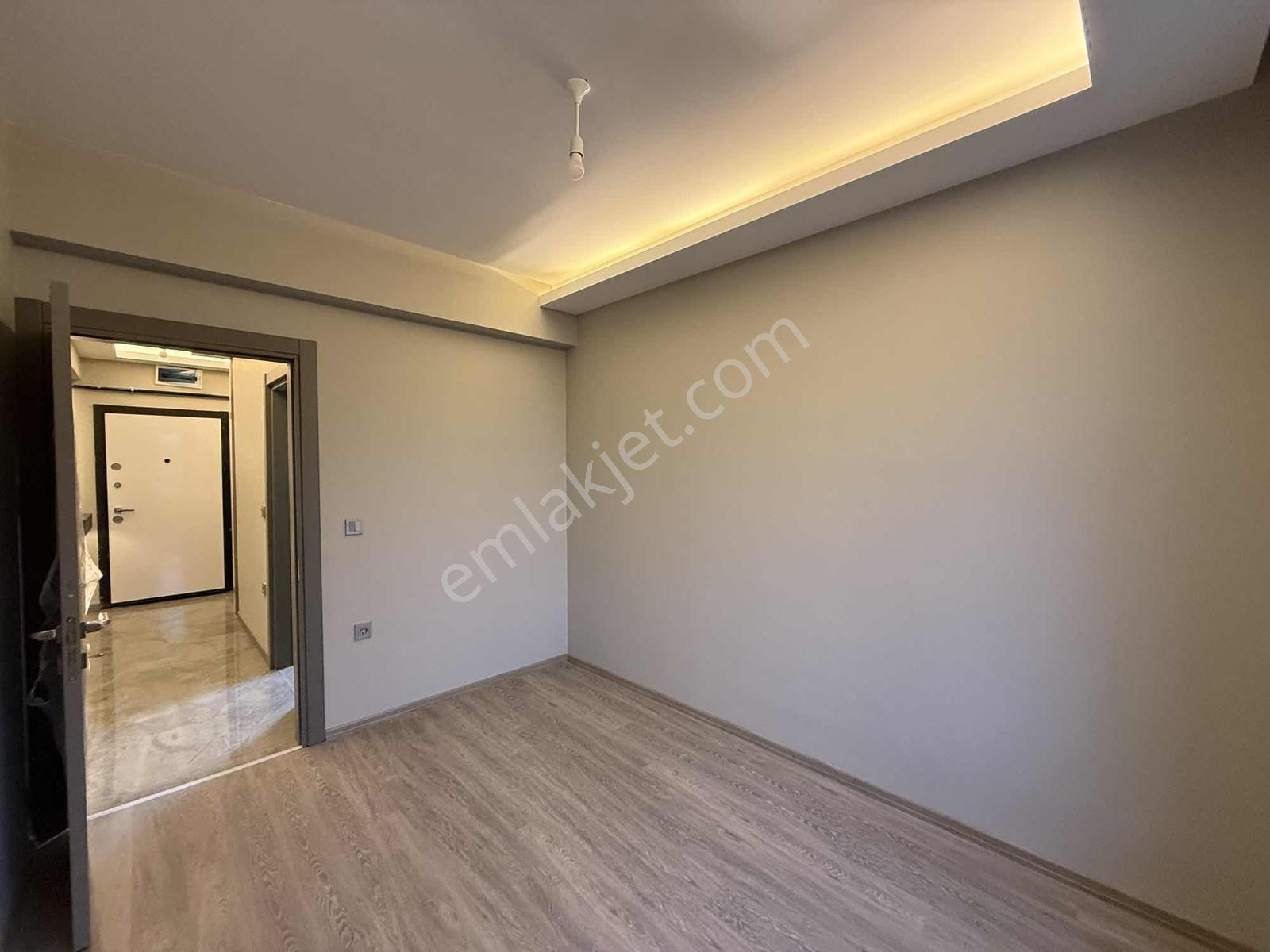 Alaçatı" Jewel Avm Karşısı Arakat Ön Cephe Şık Tasarım 2+1 Daire - Görsel 22