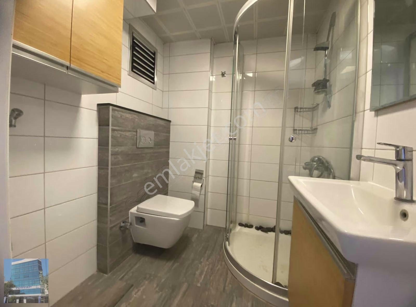 Karşıyaka Aksoy 'da Cadde Üzeri Doğalgazlı Kiralık 1+1 Daire - Görsel 8