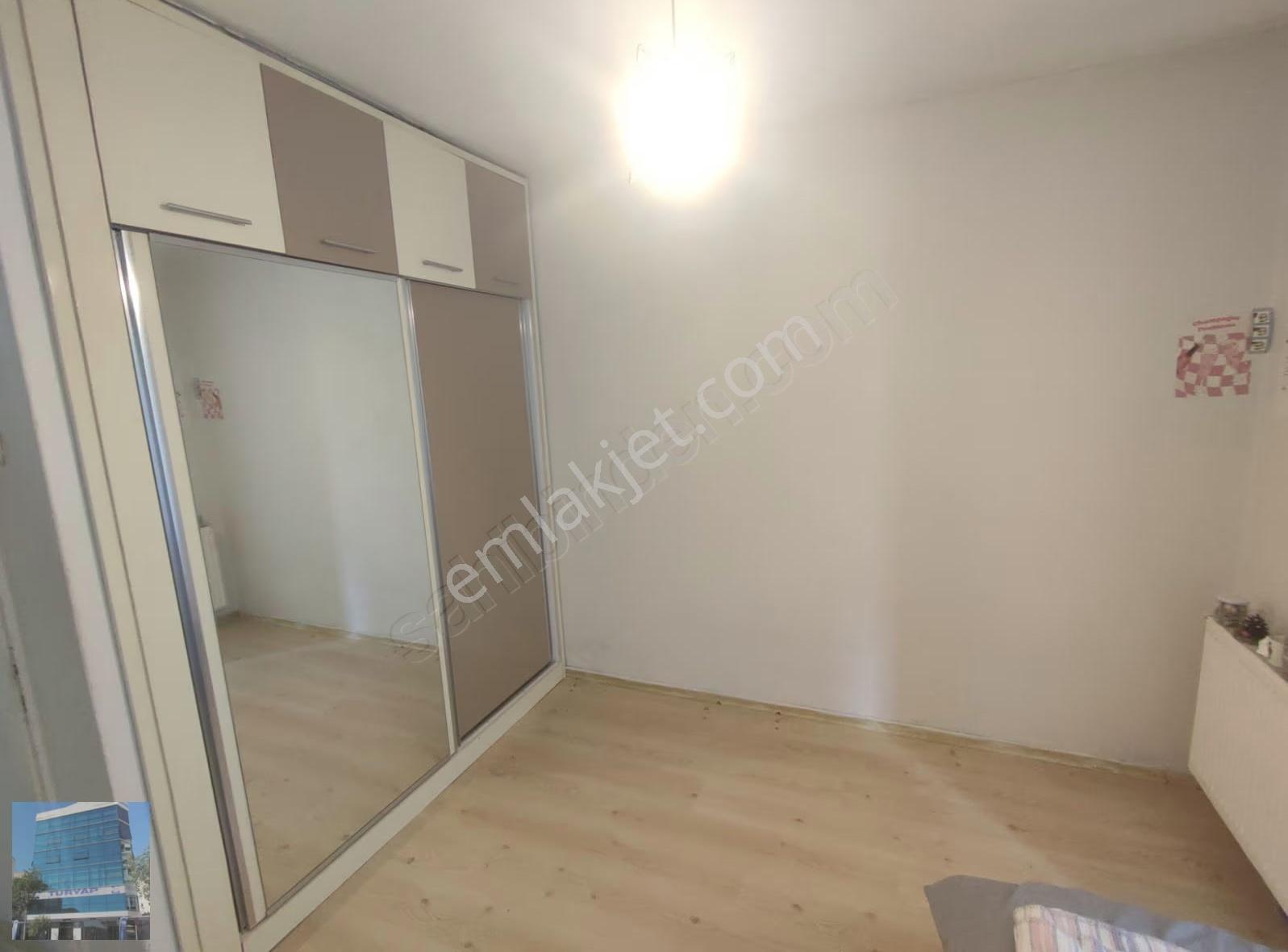 Karşıyaka Sahil Ve Çarşı Yakını Eşyalı-eşyasız Kiralık 3+1 Daire - Görsel 10